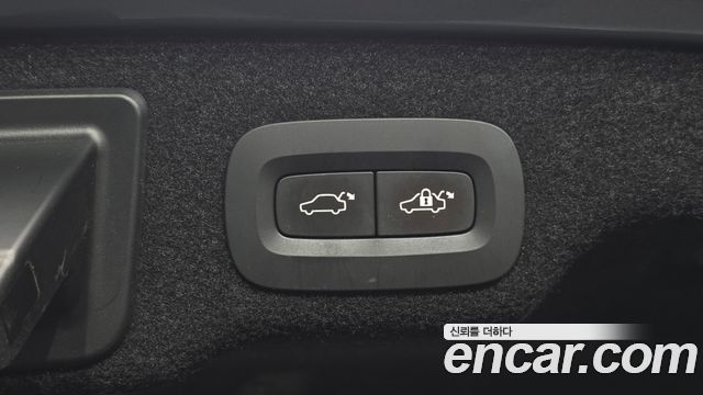 Volvo S90 2019 — photo 26