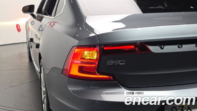 Volvo S90 2019 — photo 9