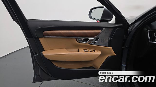 Volvo S90 2019 — photo 14