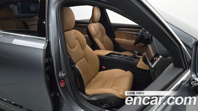 Volvo S90 2019 — photo 16