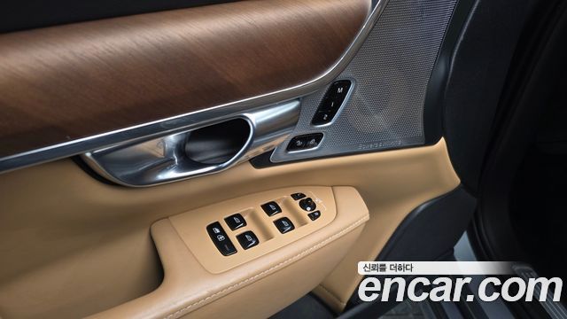 Volvo S90 2019 — photo 27