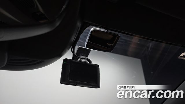 Volvo S90 2019 — photo 32