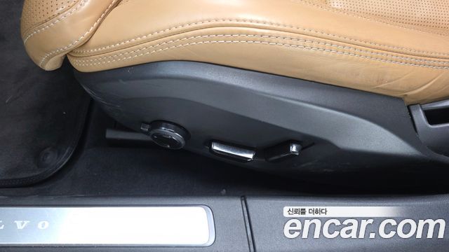 Volvo S90 2019 — photo 36