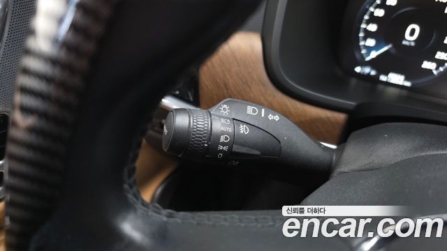 Volvo S90 2019 — photo 37