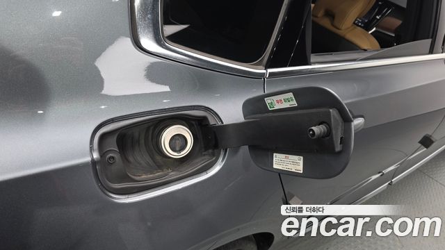 Volvo S90 2019 — photo 40