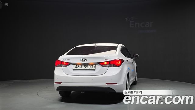 Hyundai AVANTE 2015 — photo 4
