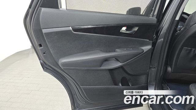 Kia Sorento 2015 — photo 15