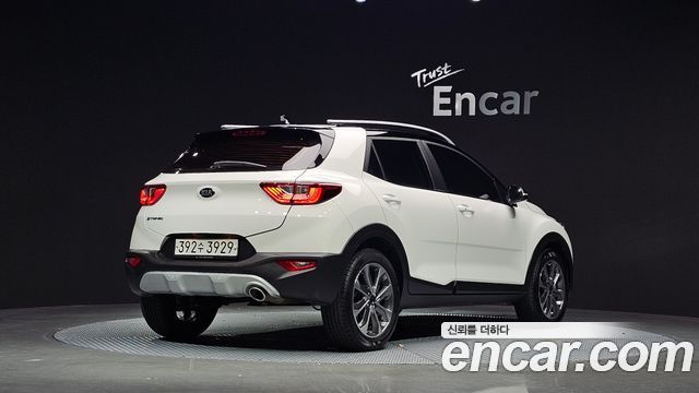 Kia Stonic 2020 — photo 2