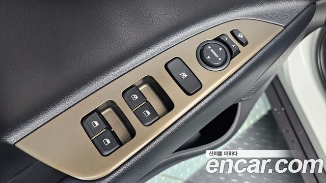 Kia Stonic 2020 — photo 17