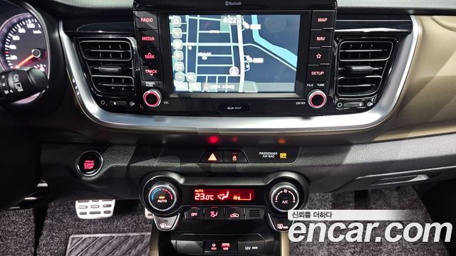 Kia Stonic 2020 — photo 23