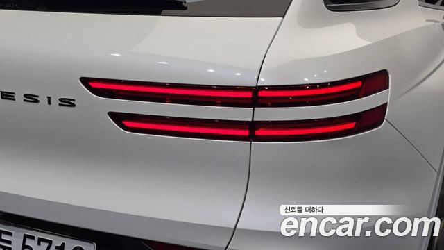 Genesis GV70 2026 — photo 9