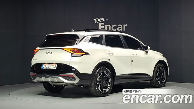 Kia Sportage 2023 — photo 2