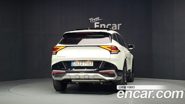 Kia Sportage 2023 — photo 4