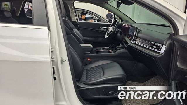 Kia Sportage 2023 — photo 11
