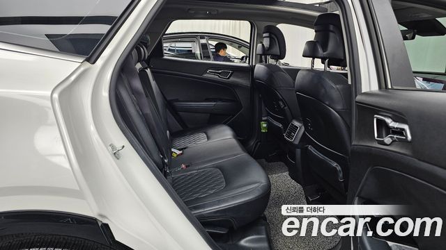 Kia Sportage 2023 — photo 12