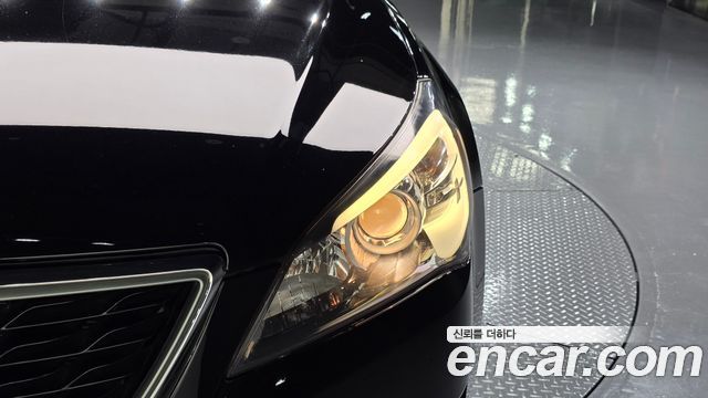 Kia K7 2012 — photo 8