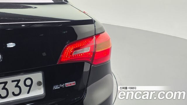 Kia K7 2012 — photo 9