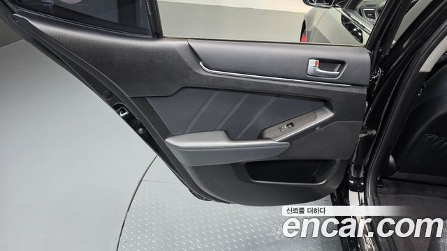 Kia K7 2012 — photo 15