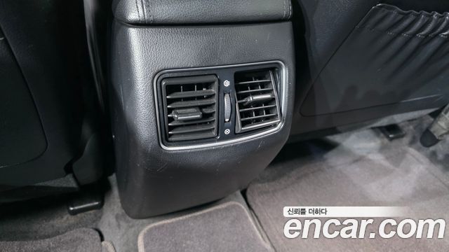 Kia K7 2012 — photo 31