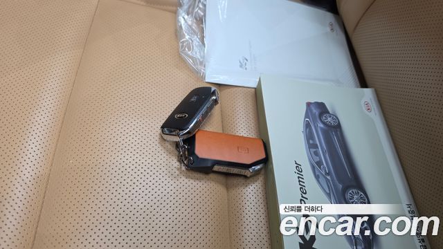 Kia K7 2020 — photo 15