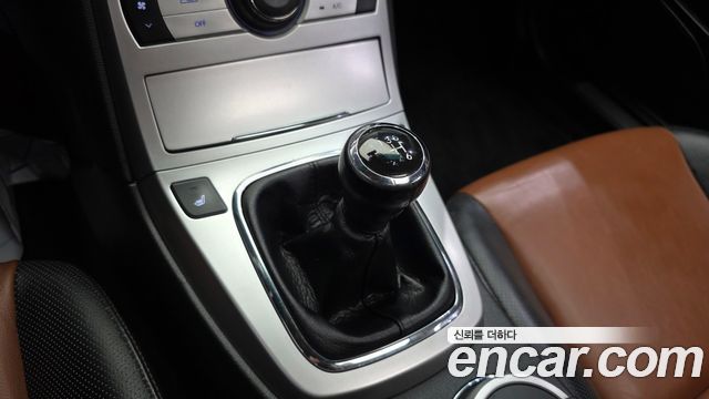 Hyundai Genesis 2010 — photo 9
