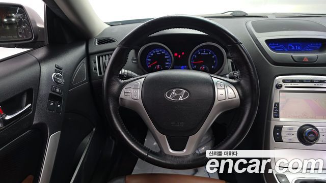 Hyundai Genesis 2010 — photo 13