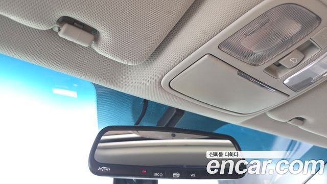 Hyundai Genesis 2010 — photo 17