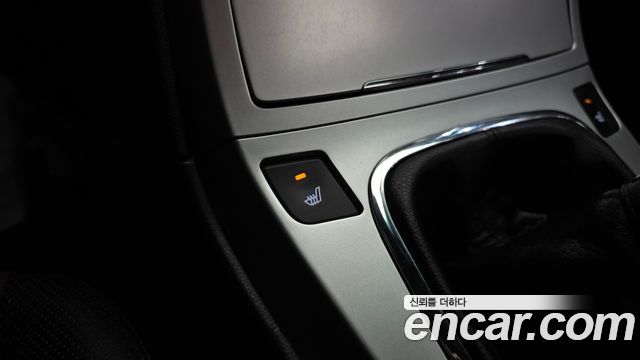 Hyundai Genesis 2010 — photo 18