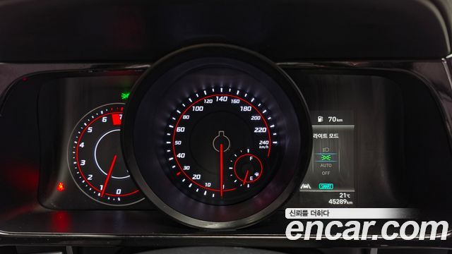 Hyundai AVANTE 2023 — photo 11