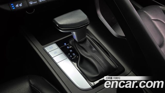 Hyundai AVANTE 2023 — photo 12