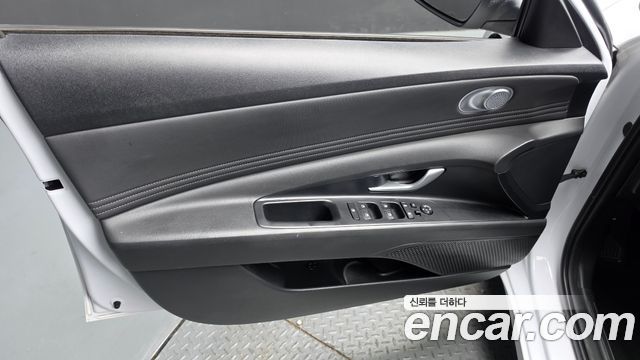 Hyundai AVANTE 2023 — photo 14