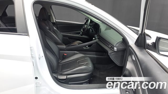 Hyundai AVANTE 2023 — photo 16