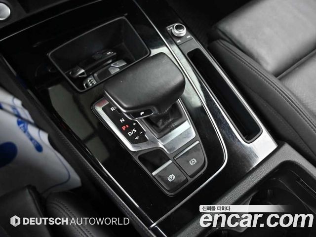 Audi Q5 2021 — photo 9