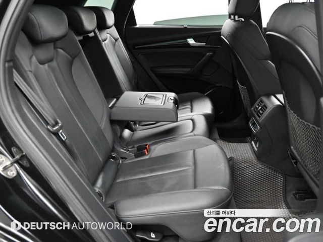 Audi Q5 2021 — photo 12