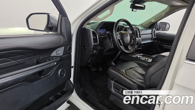 Ford Expedition 2021 — photo 13