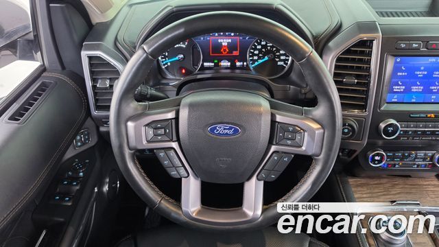Ford Expedition 2021 — photo 20