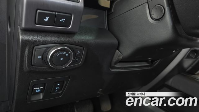 Ford Expedition 2021 — photo 37