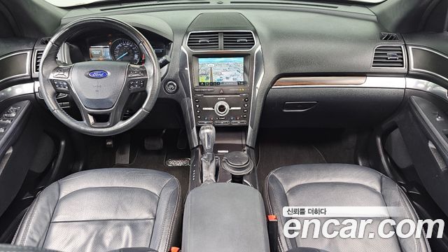 Ford Explorer 2019 — photo 7