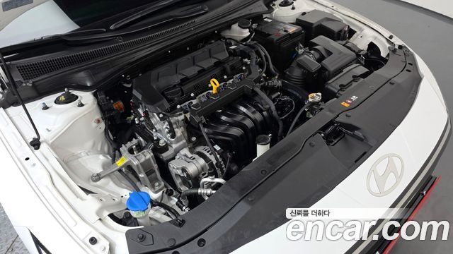 Hyundai AVANTE 2025 — photo 6
