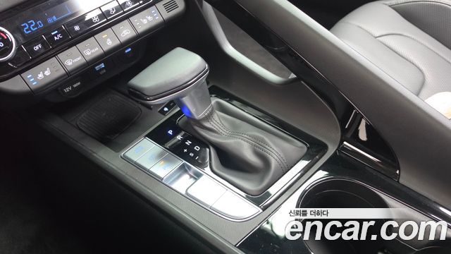 Hyundai AVANTE 2025 — photo 12