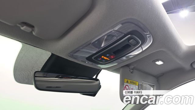 Hyundai AVANTE 2025 — photo 24
