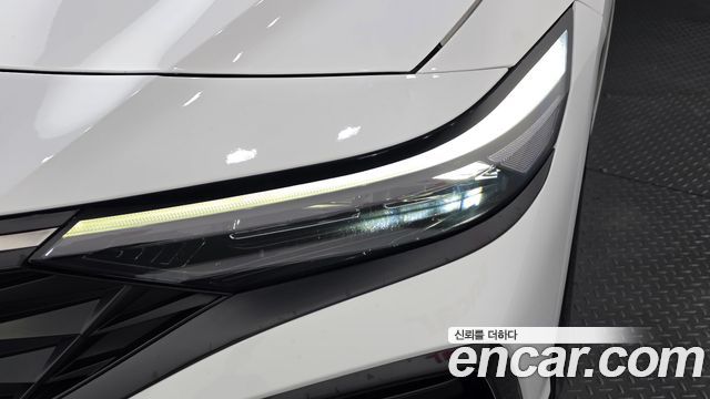 Hyundai AVANTE 2025 — photo 8