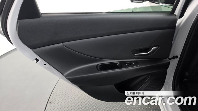 Hyundai AVANTE 2025 — photo 15