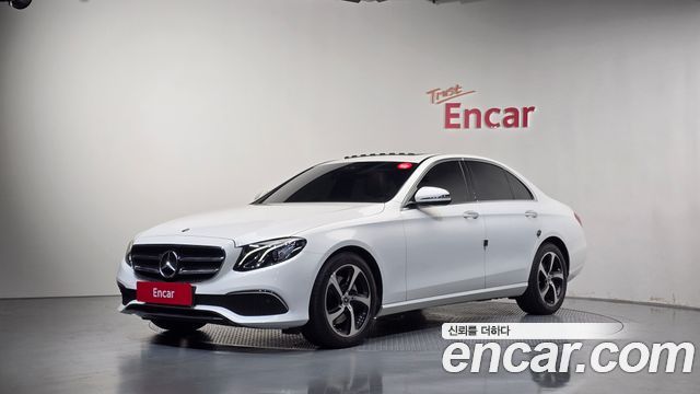 Mercedes-Benz E-Class 2020 — photo 1