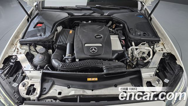 Mercedes-Benz E-Class 2020 — photo 6