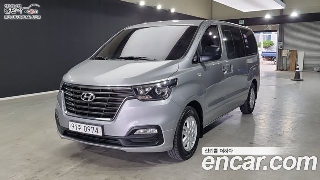 Hyundai Starex 2019 — photo 1
