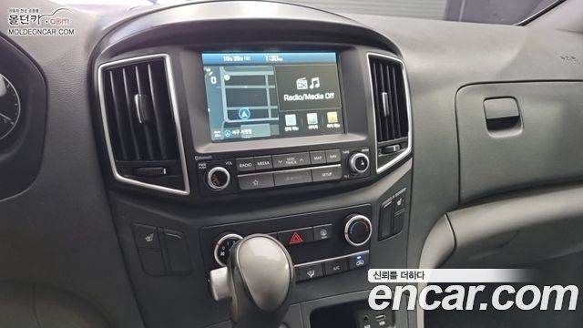 Hyundai Starex 2019 — photo 13