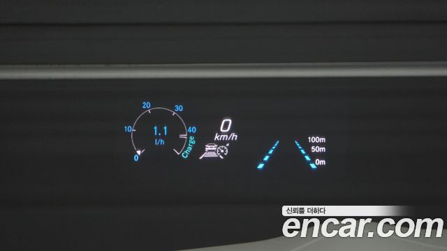 Mercedes-Benz E-Class 2023 — photo 14