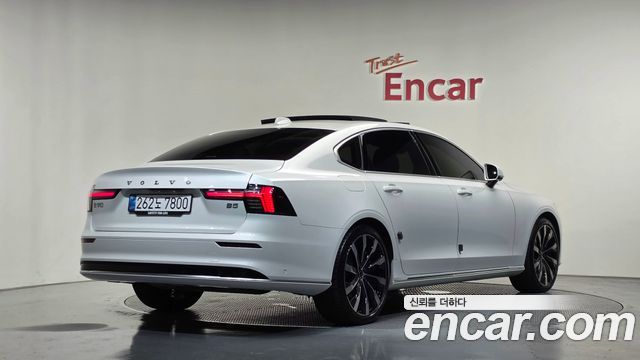 Volvo S90 2026 — photo 2