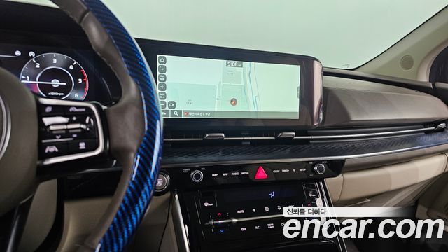 Kia Canival 2023 — photo 12